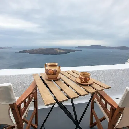 Charming Santorini 1 Bedroom Deluxe Wonderful Caldera Sea Views Close To City Centre Villa *